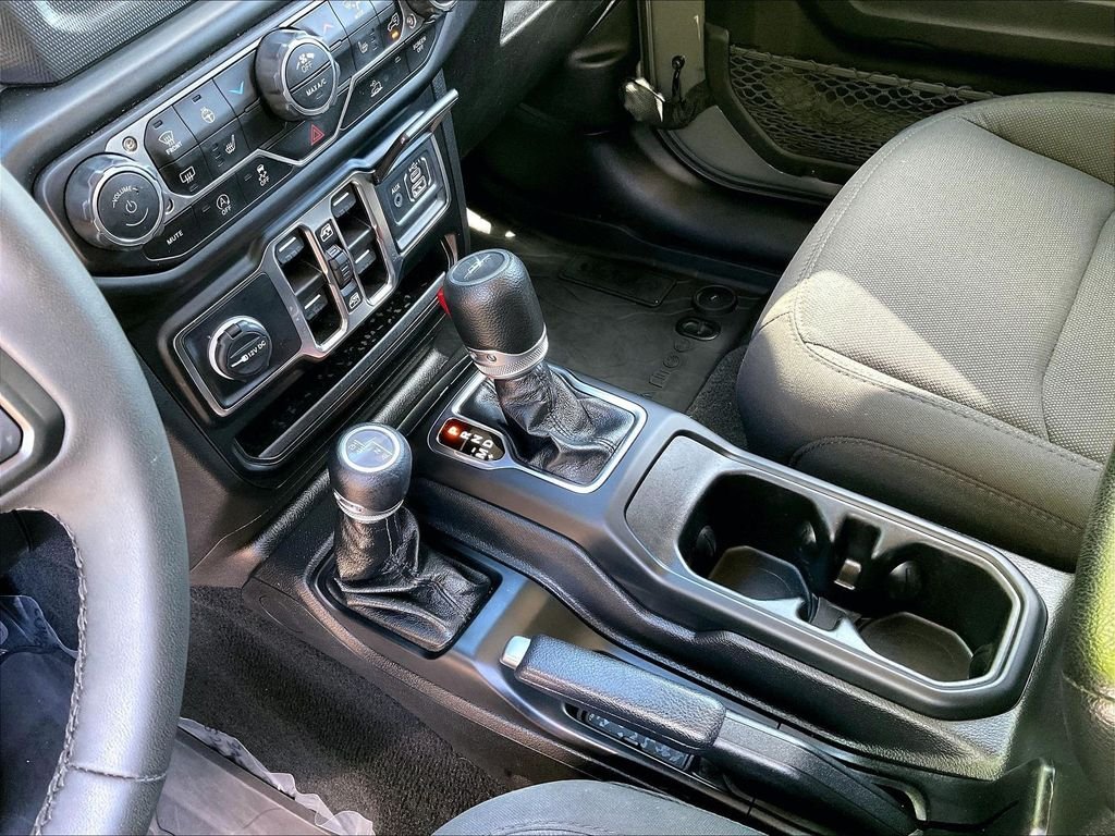 Used 2023 Gray Jeep Sport S image 20