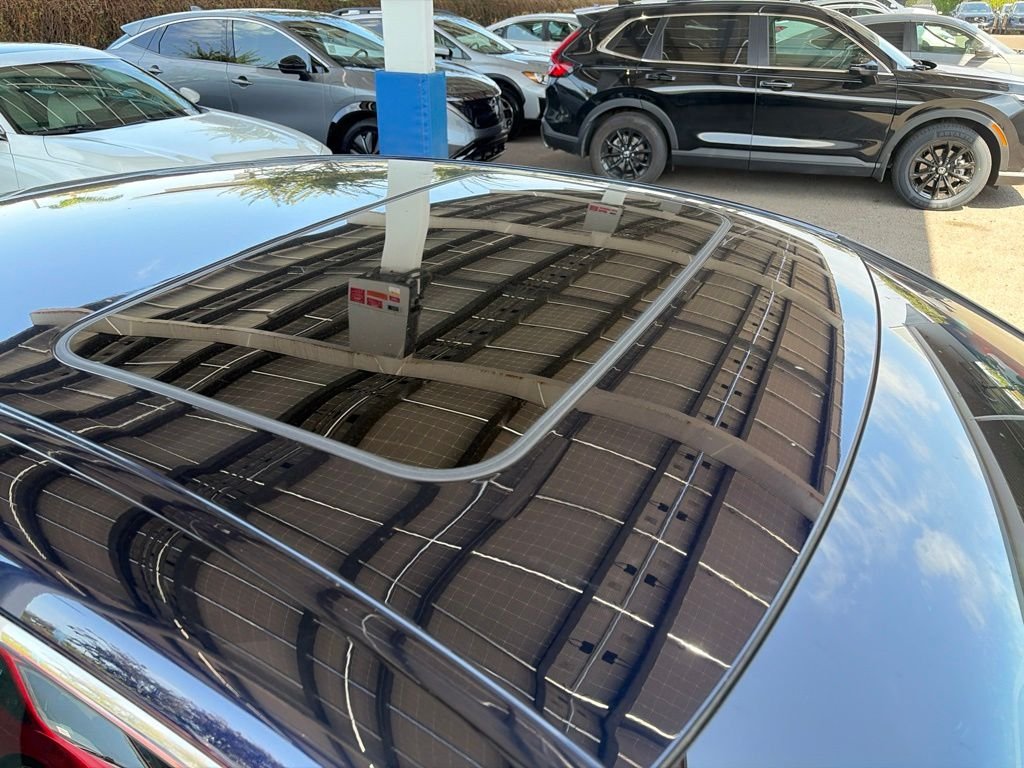 Used 2021 Blue Lexus 300h Luxury image 27