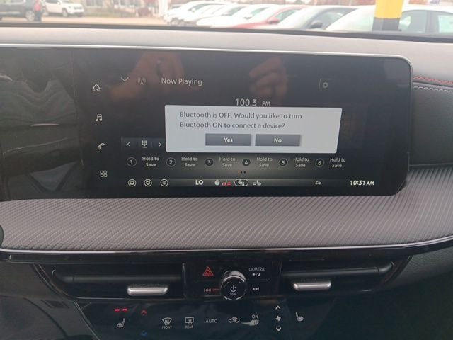 New 2026 Aspen White TriCoat / Super Black Two-tone Nissan SR image 18
