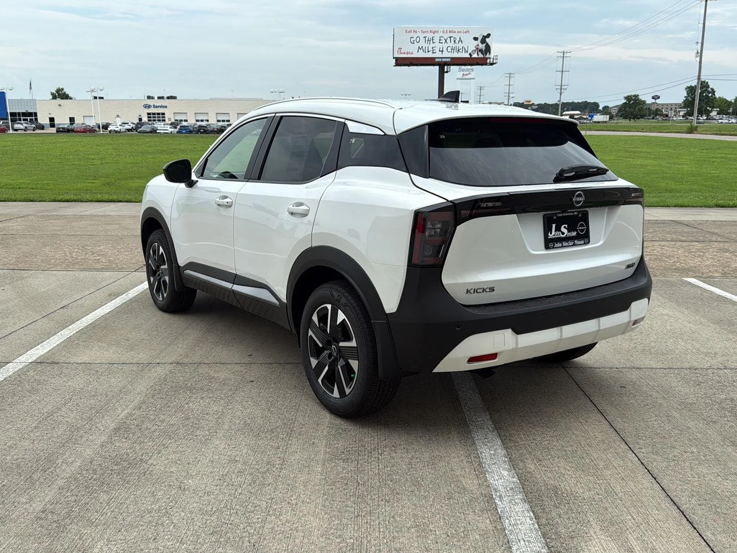 New 2026 Aspen White Tricoat Nissan SV image 5
