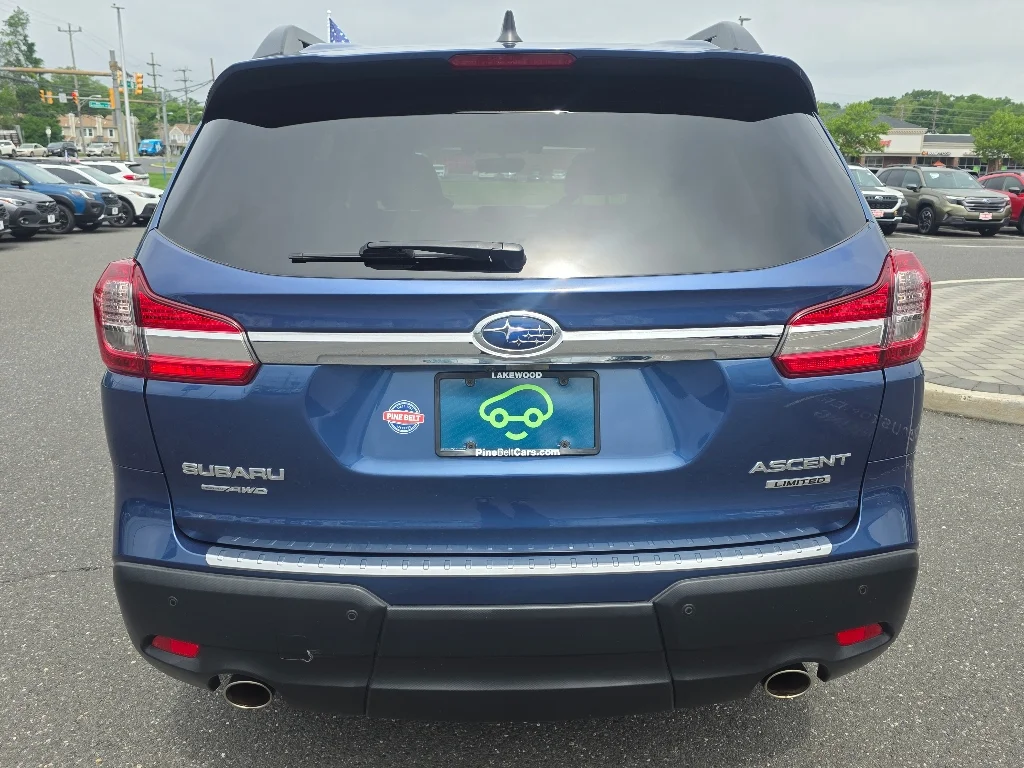 Used 2021 Abyss Blue Pearl Subaru Limited image 13