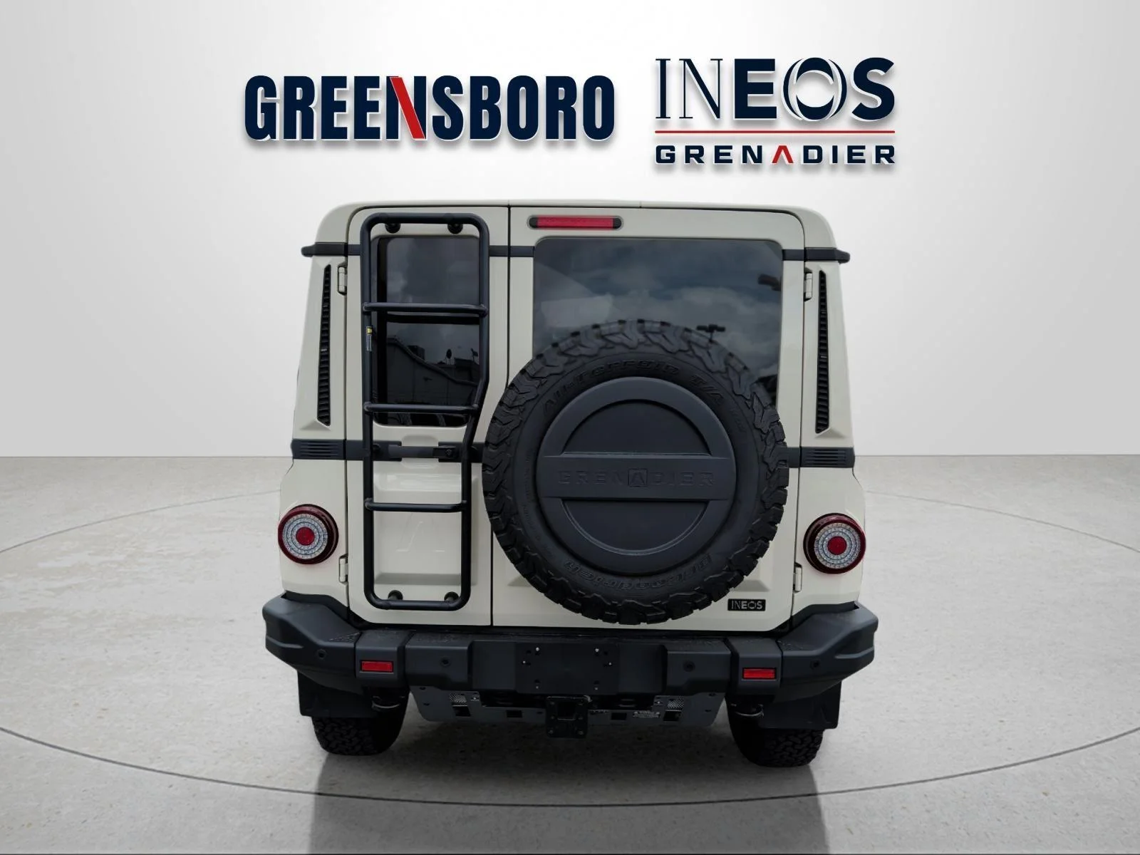 Used 2024 Scottish White INEOS Fieldmaster image 4