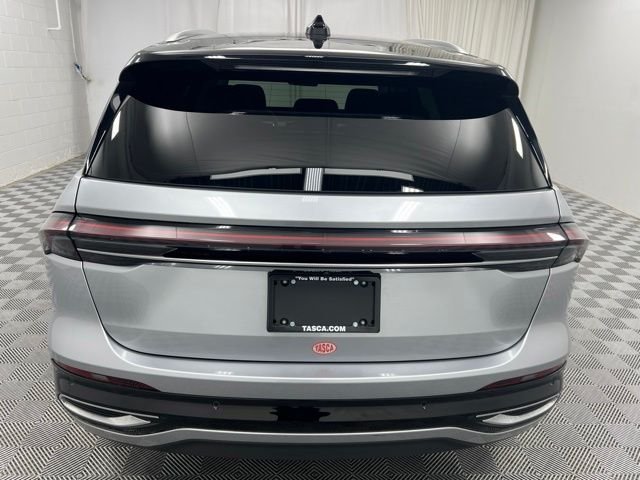 Used 2024 Silver Lincoln Reserve image 7