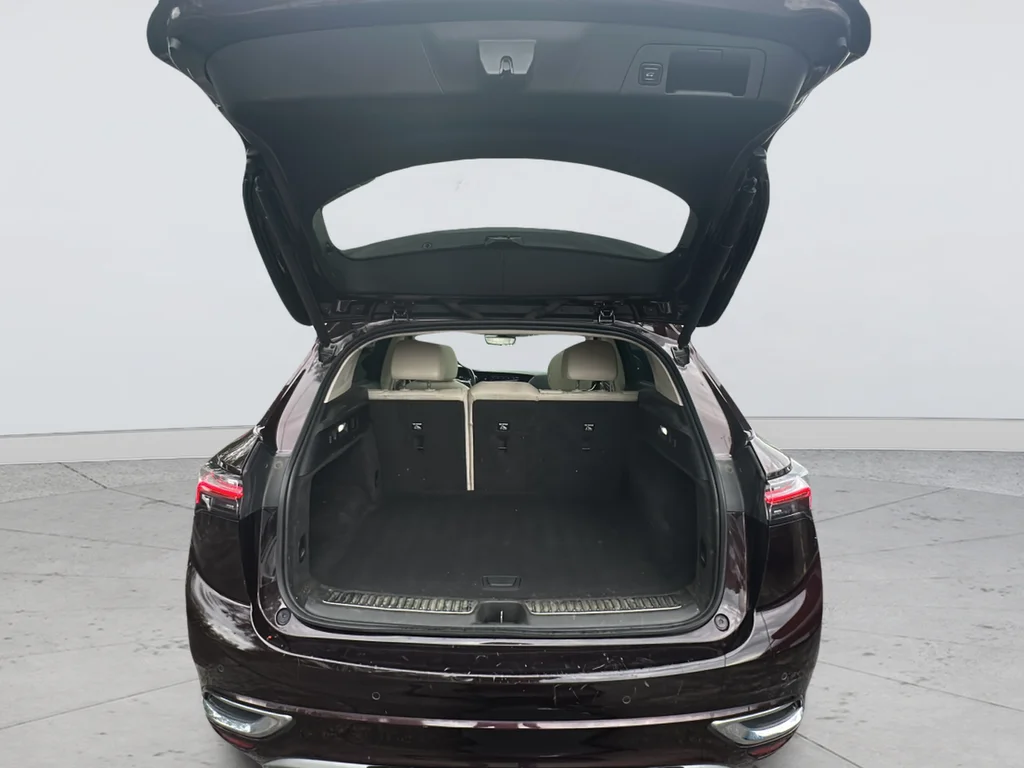 Used 2021 Red Buick Avenir image 31