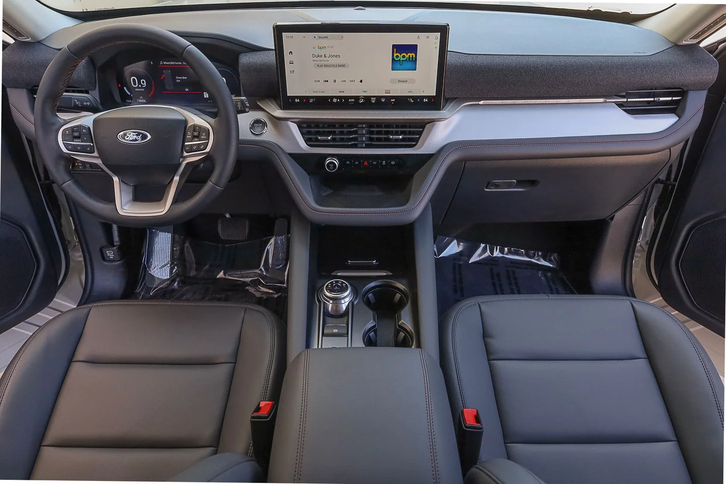 New 2026 Space White Metallic Ford Active image 41