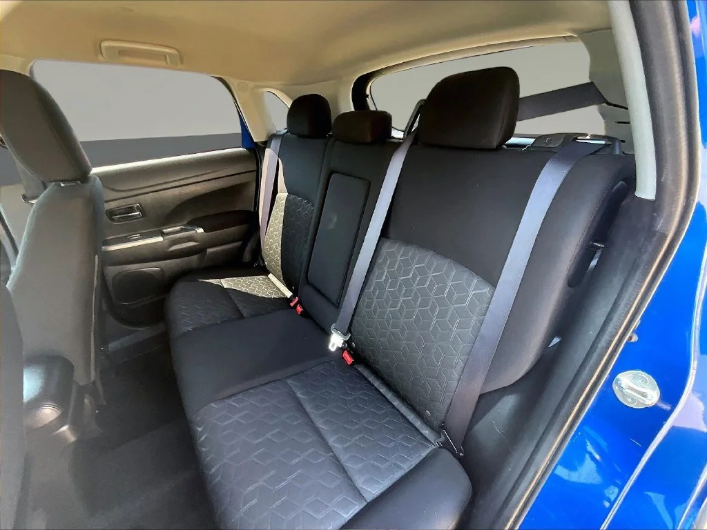 2020 Mitsubishi Outlander Sport SE - Photo 25
