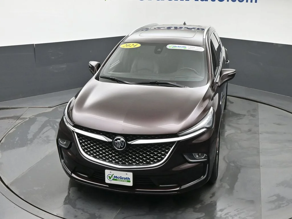 Used 2024 Red Buick Avenir image 31