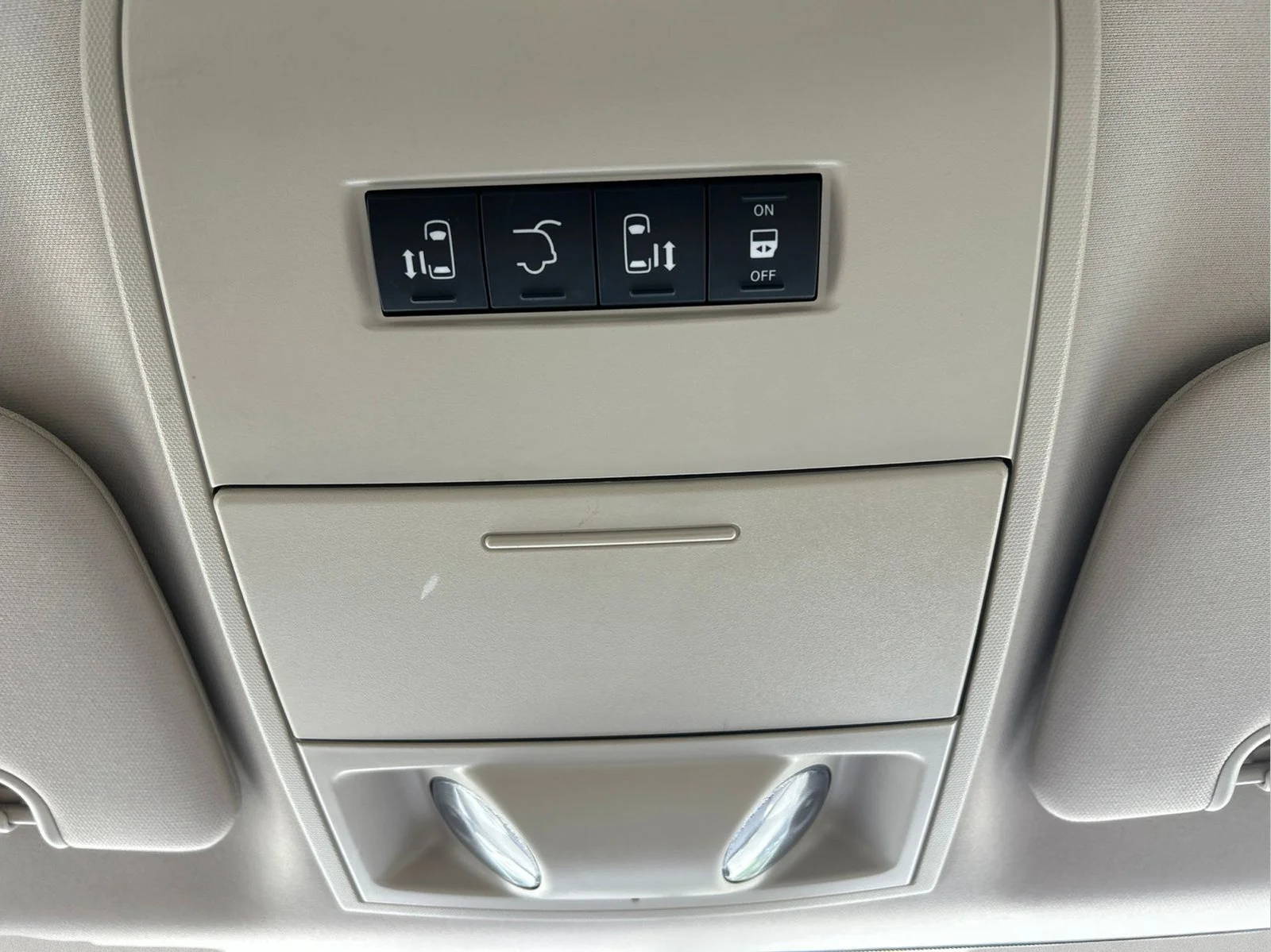 Used 2013 Stone White Dodge SXT image 34