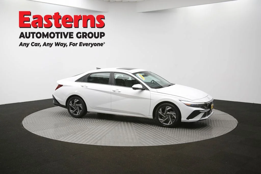 Used 2024 White Hyundai Limited image 47