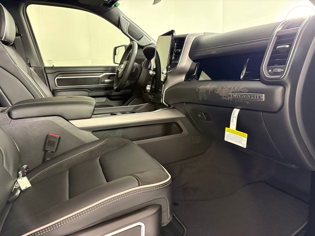 New 2026 Granite Crystal Metallic Clear-Coat Exterior Paint RAM Laramie image 14