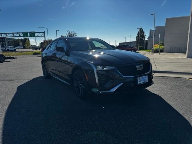2023 Cadillac CT4
