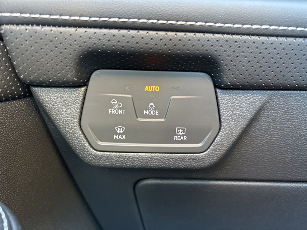2026 Volkswagen Atlas SE w/Tech - Photo 25