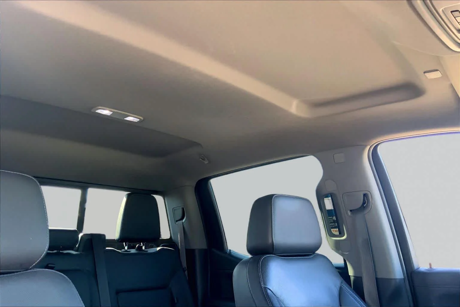 Used 2019 Shadow Gray Metallic Chevrolet LTZ image 12