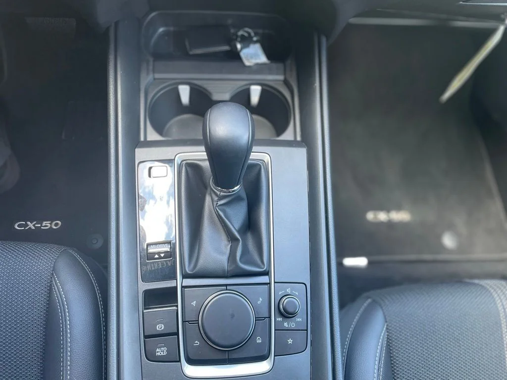 Used 2025 Pearl Mazda 2.5 S Select Package image 12