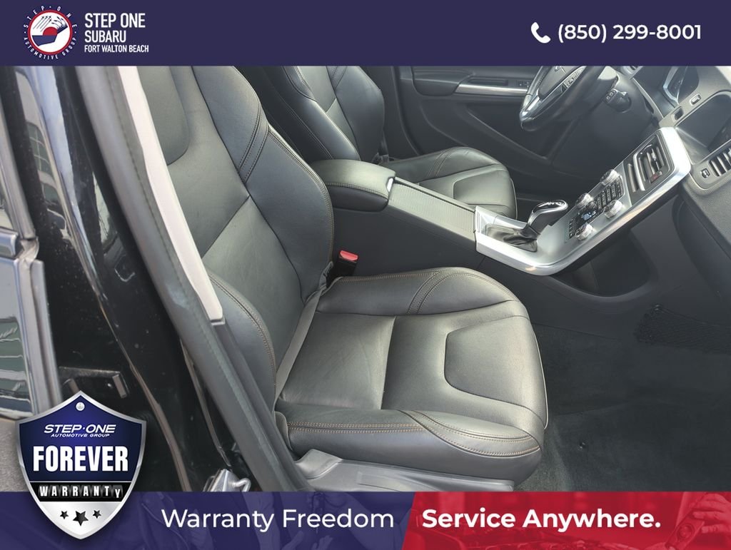 Used 2018 Black Volvo T5 image 37