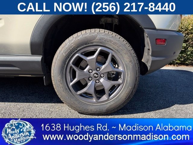 Used 2024 Beige Ford Badlands image 5