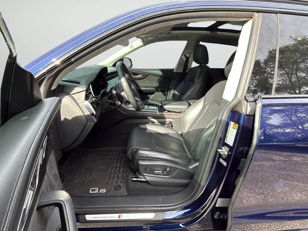 Used 2021 Blue Audi 55 Prestige image 10