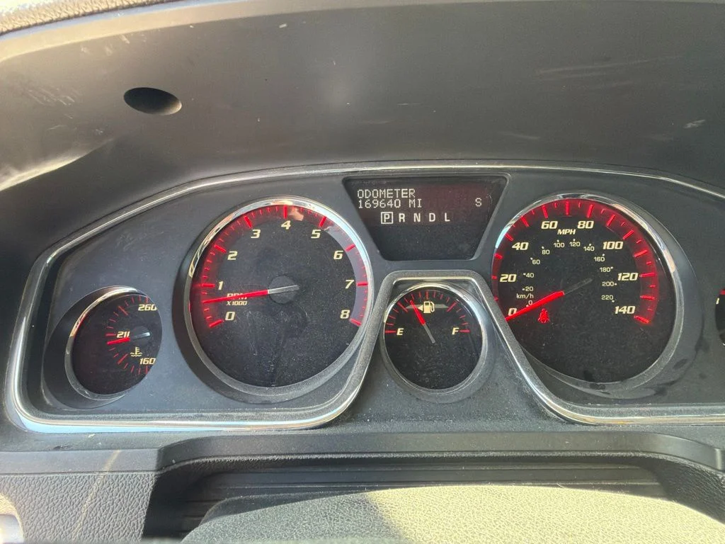 Used 2013 White GMC SLT-1 image 6