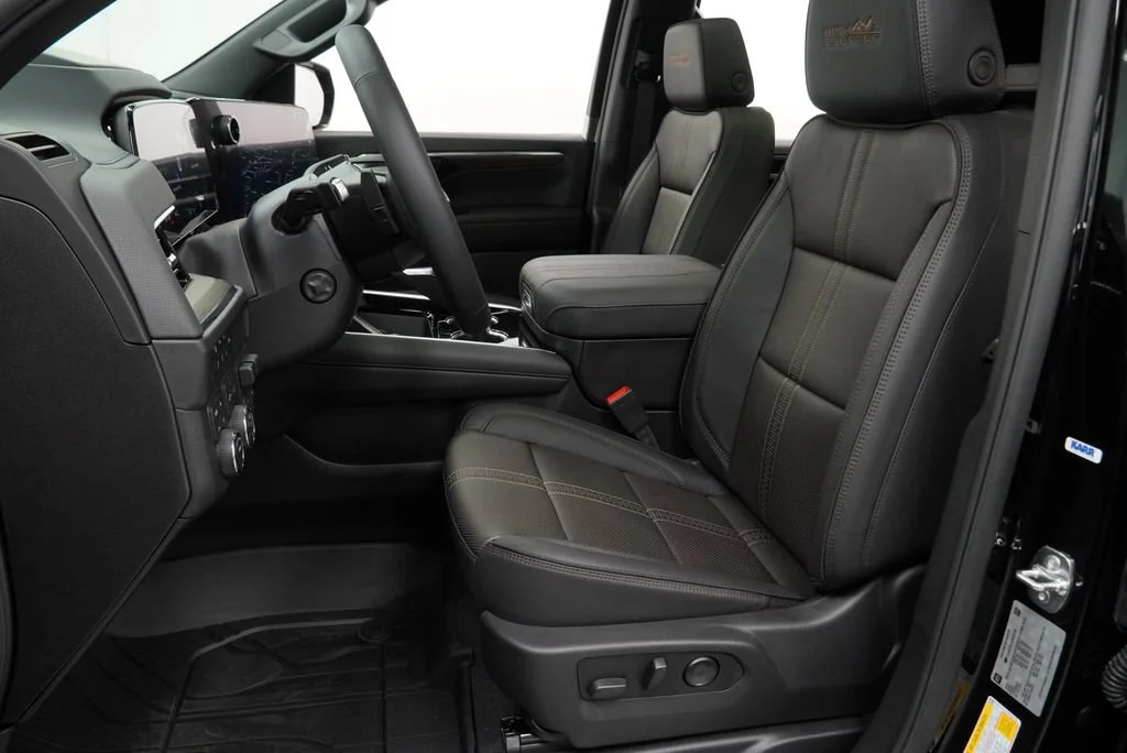 New 2026 Black Chevrolet High Country image 7