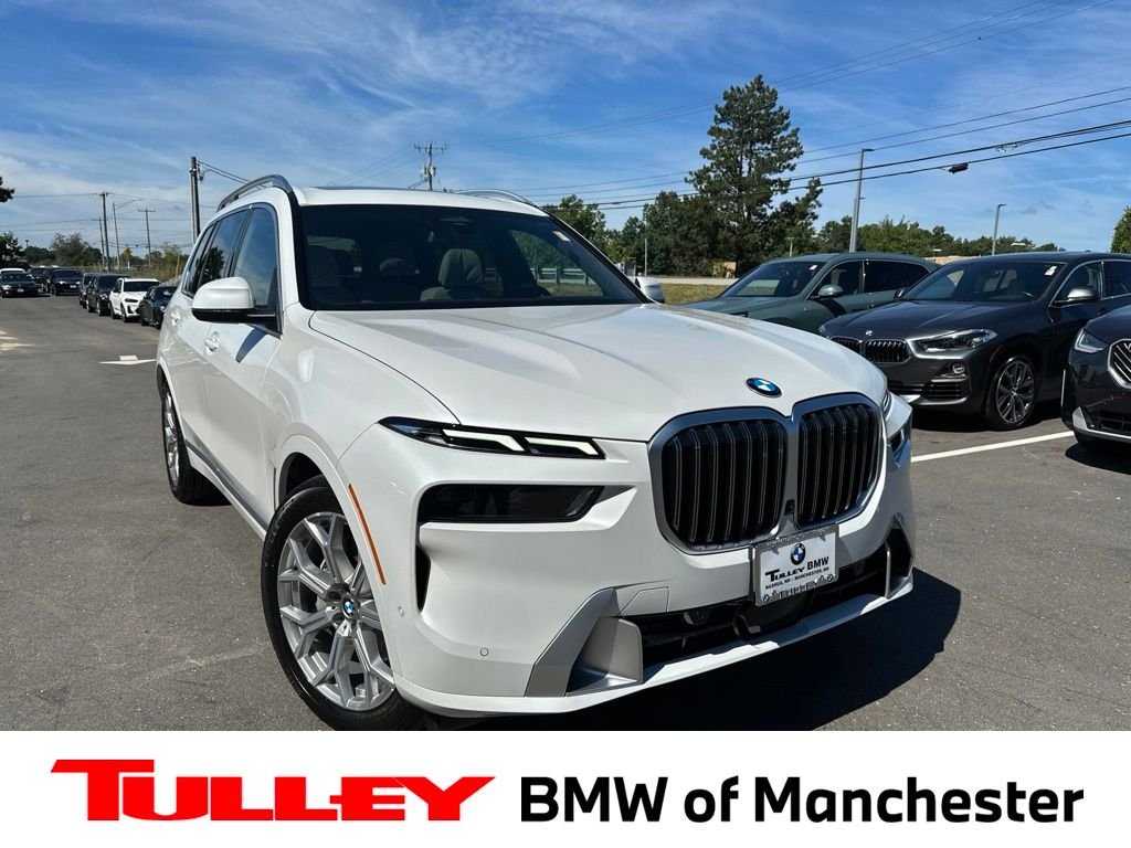 Used 2026 Mineral White Metallic BMW xDrive40i image 1