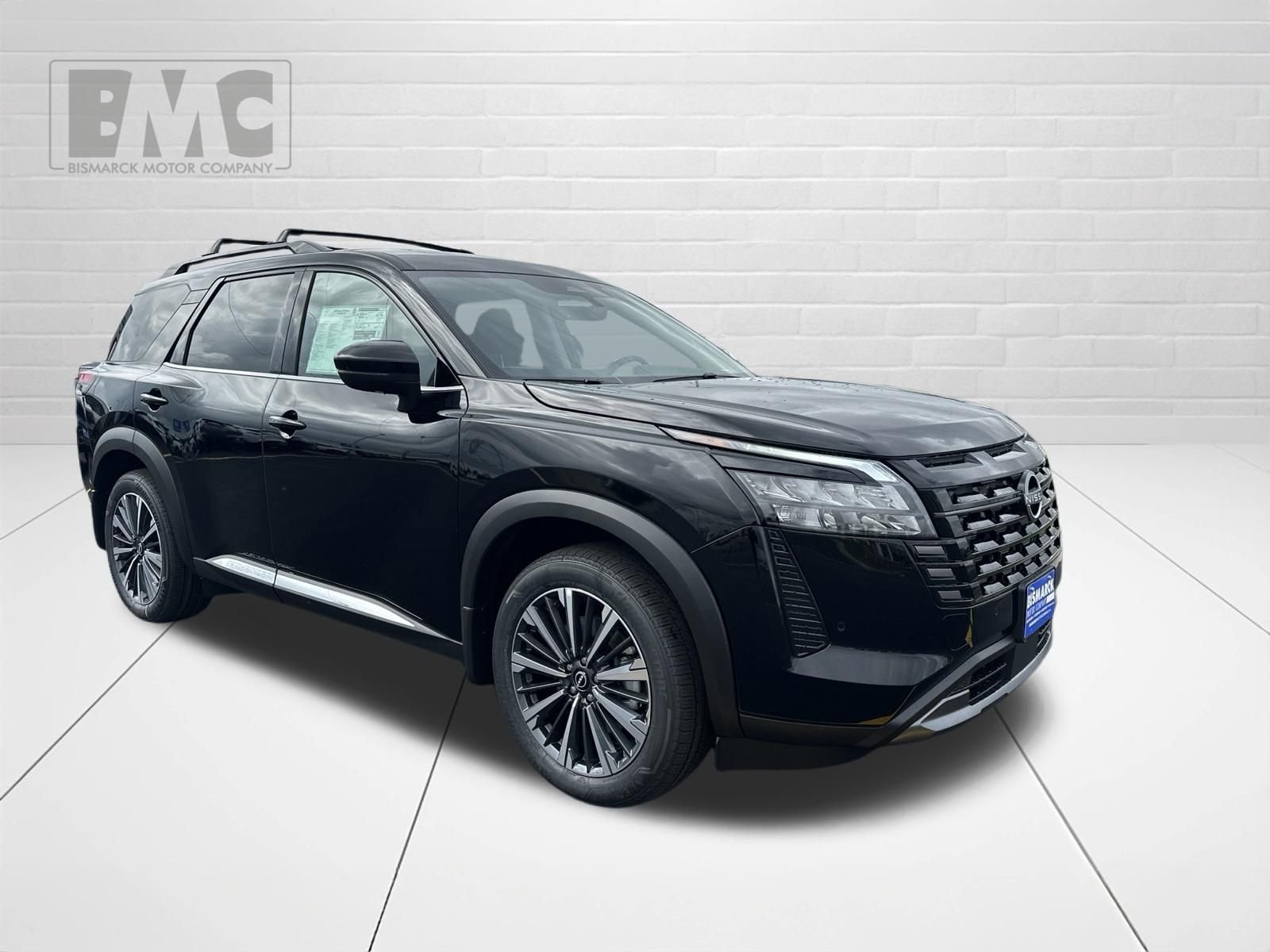 New 2026 Black Nissan Platinum image 2