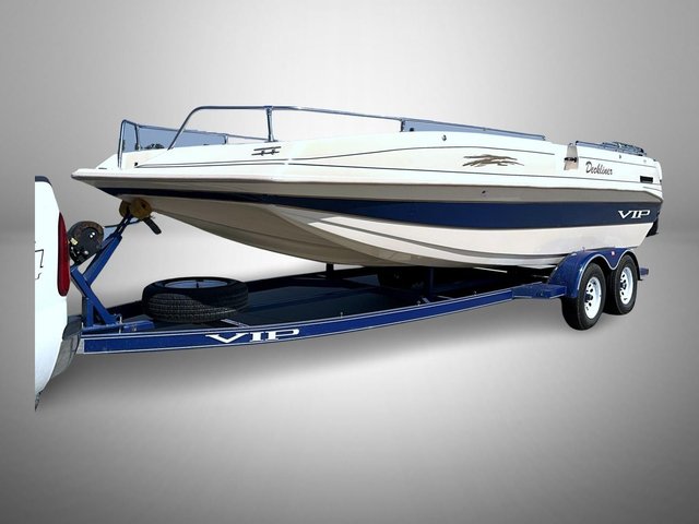1996 VIP 2102 Victory