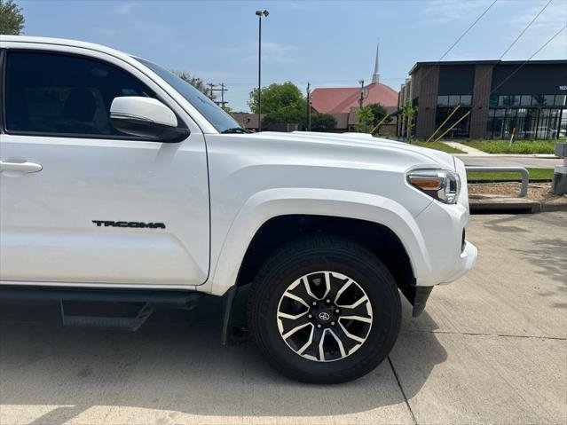 Certified Used 2020 ICE CAP Toyota  image 9