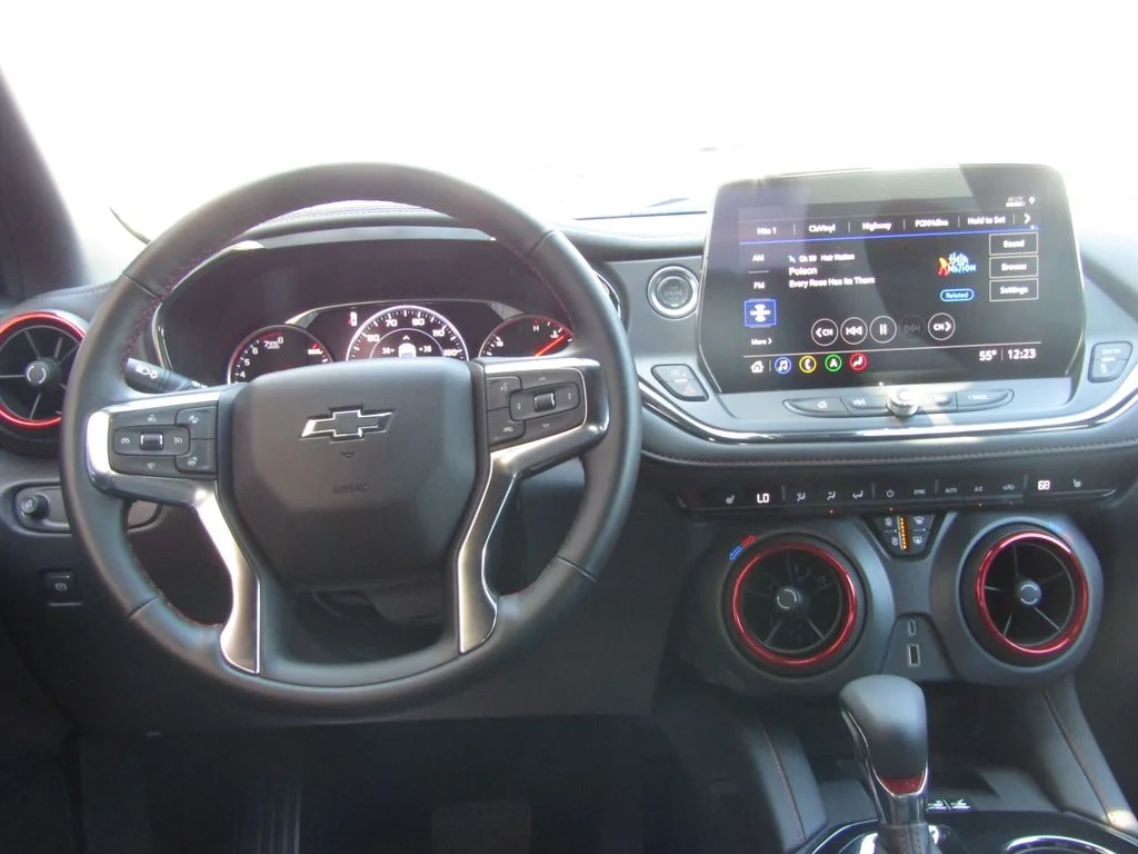 Used 2025 Black Chevrolet RS image 5