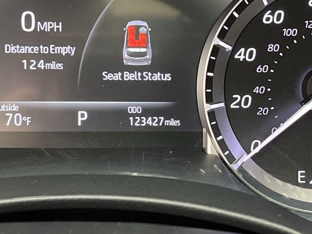 Used 2022 Wind Chill Pearl Toyota XSE image 16