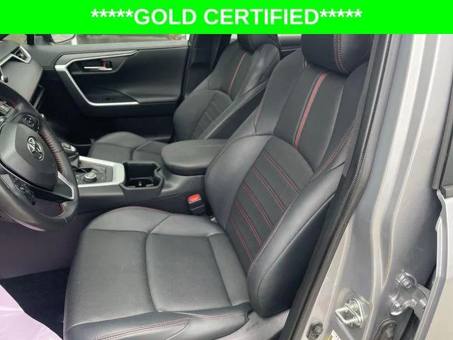 Certified Used 2022 SILVER SKY MET W/BLK Toyota  image 17