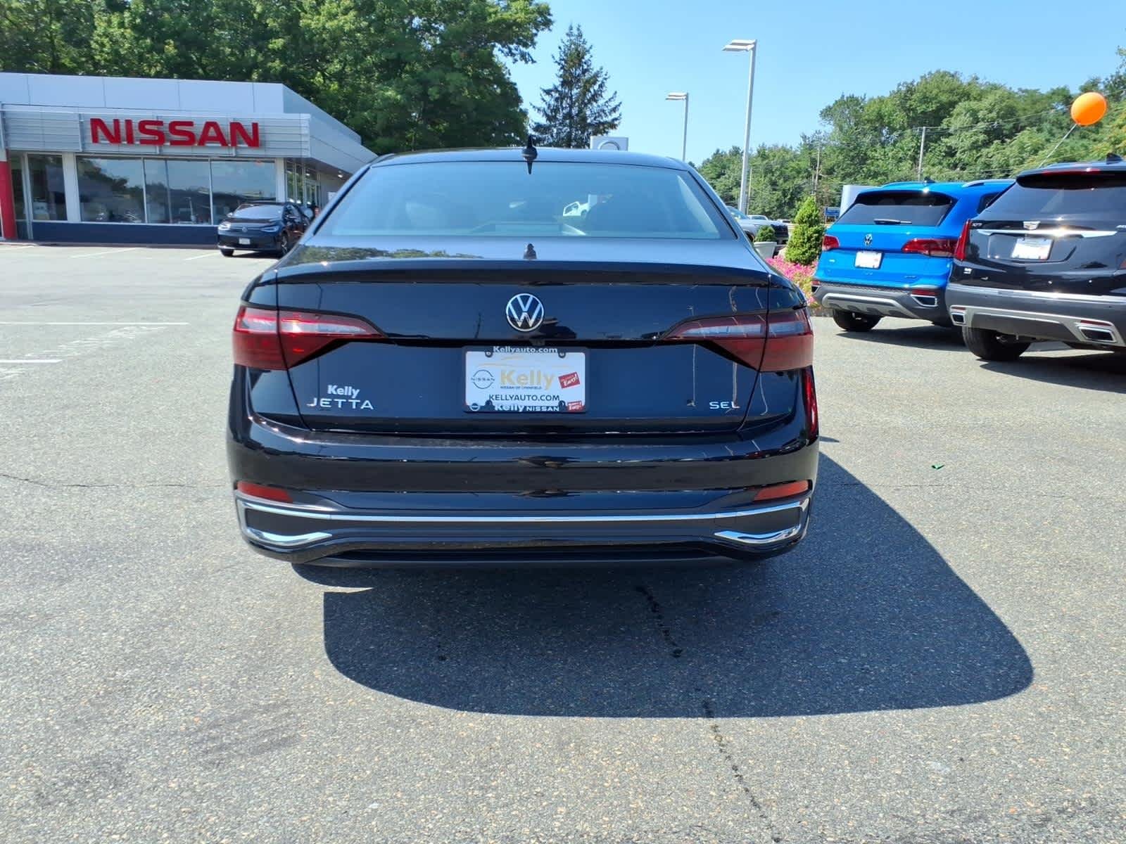 Used 2022 DEEP BLACK PEARL EFFECT Volkswagen SEL image 6