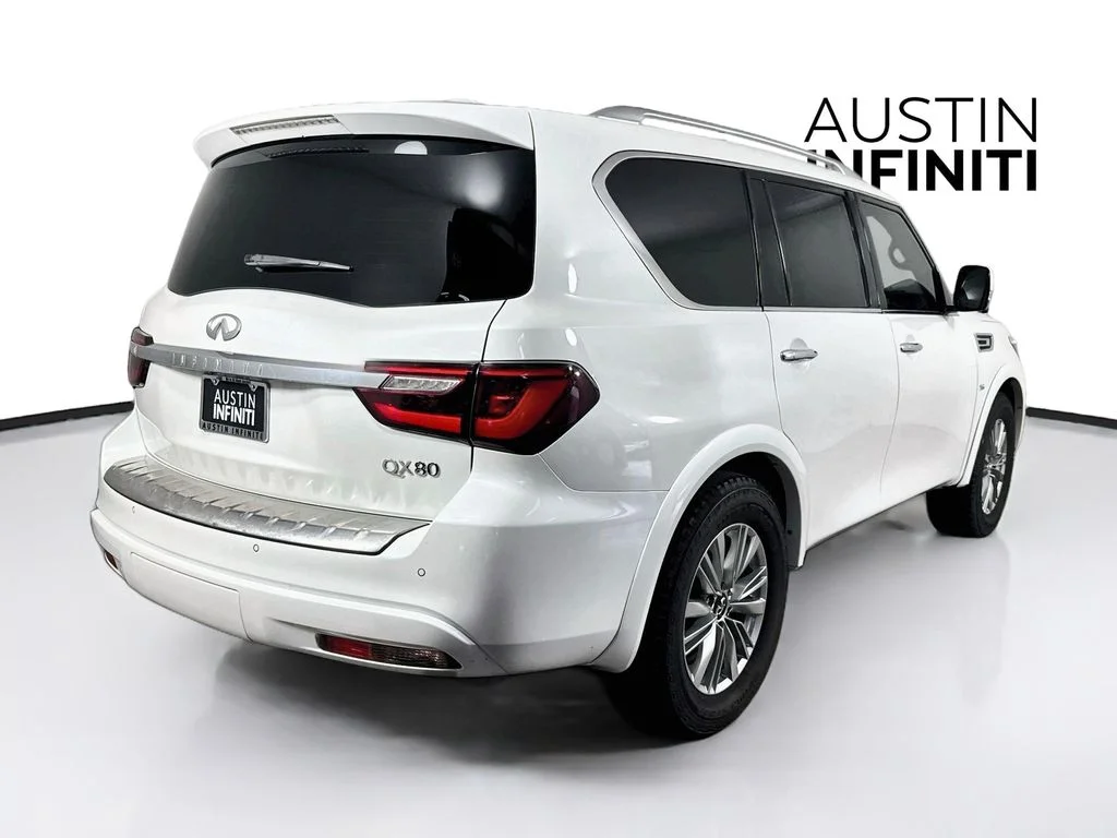 Used 2018 White INFINITI  image 7