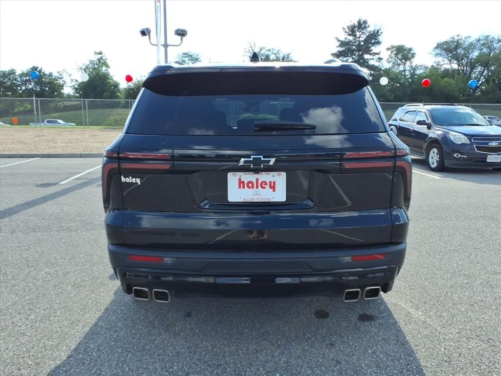 Used 2024 Black Chevrolet LT image 6