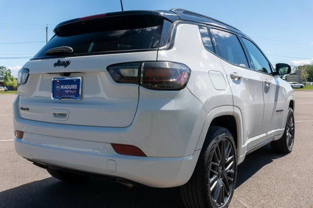 Used 2023 White Jeep Limited image 6