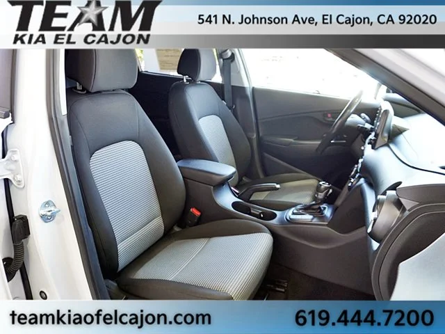 Used 2018 White Hyundai SEL image 13