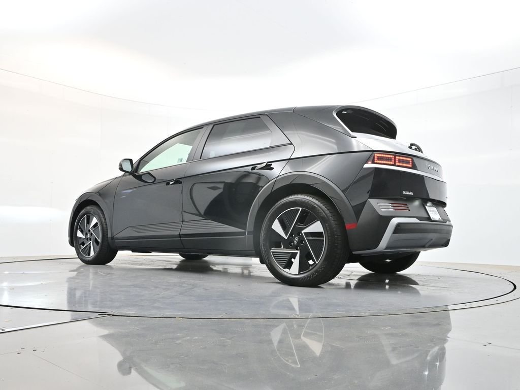 Used 2026 Abyss Black Hyundai SEL image 35