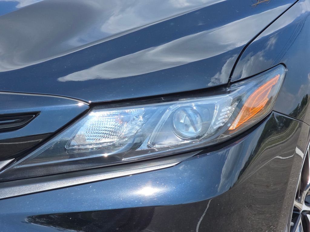 Used 2021 Black Toyota SE image 15