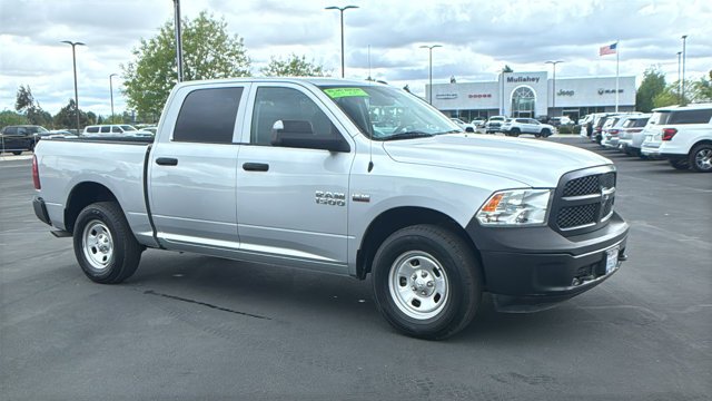 2016 RAM 1500 Tradesman 4x4 Crew Cab 5'7's photo