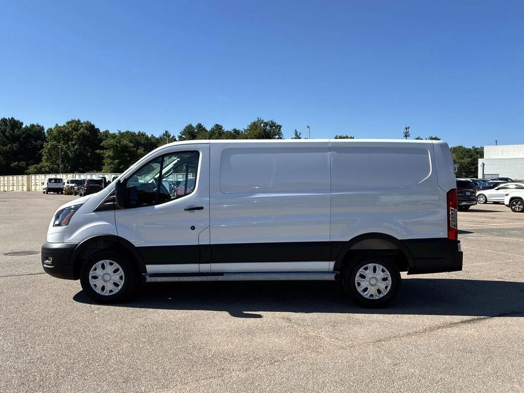 Used 2025 White Ford  image 4