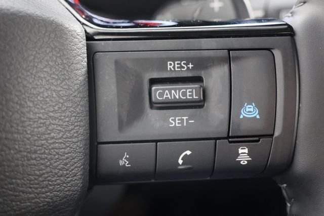 Used 2025 Gold Nissan SL image 12