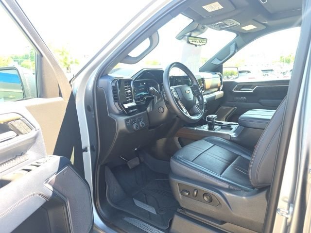 Used 2023 Gray Chevrolet High Country image 16