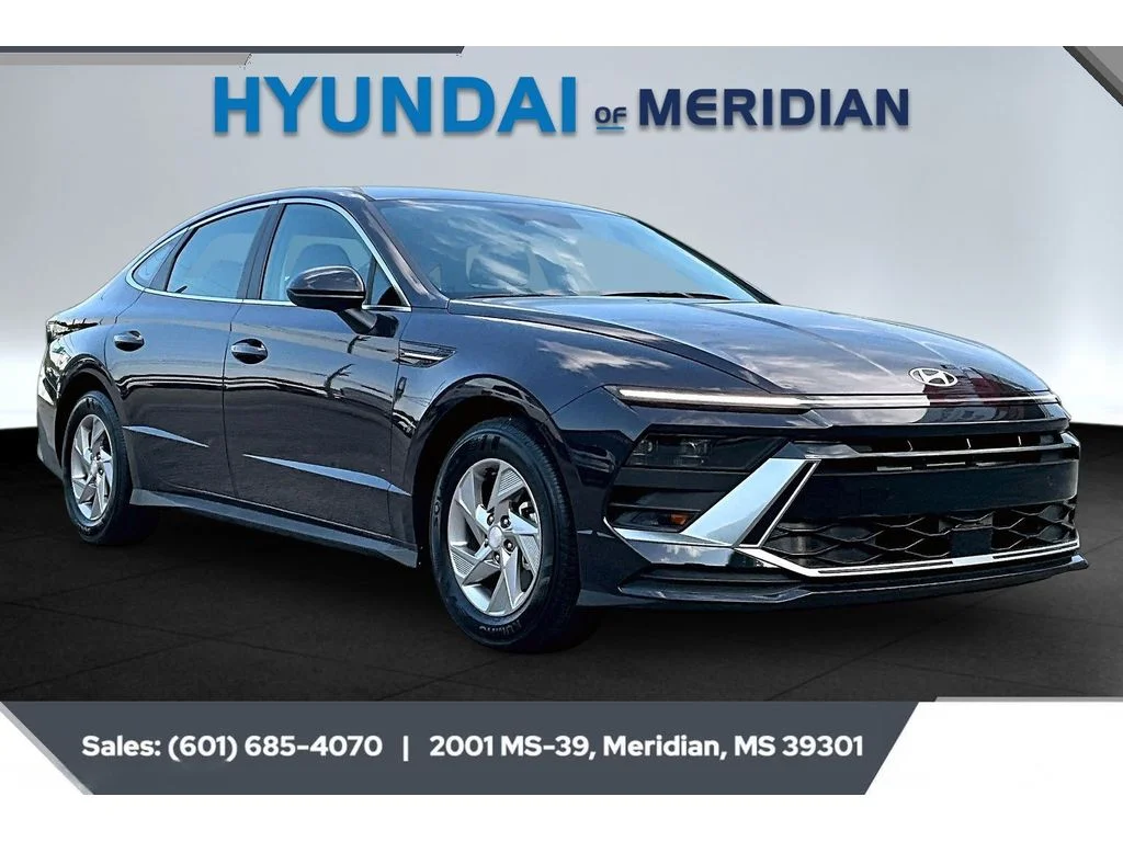 Used 2026 CARBON BLUE Hyundai SE image 1