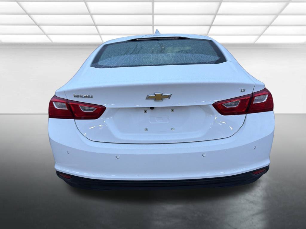 Used 2025 Summit White Chevrolet 1LT image 3