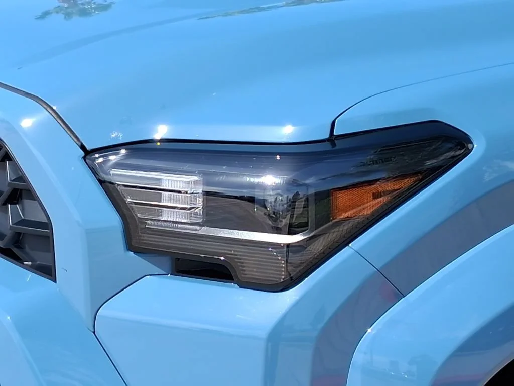 Used 2026 Blue Toyota SR5 image 7