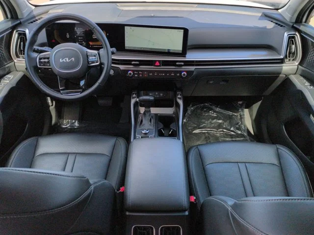 New 2025 Glacial White Pearl Kia S image 15