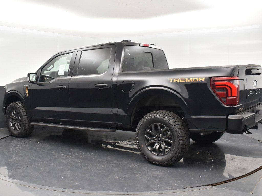 New 2026 Agate Black Metallic Ford Tremor® image 17