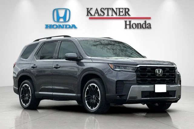 2026 Honda Pilot Touring AWD's photo