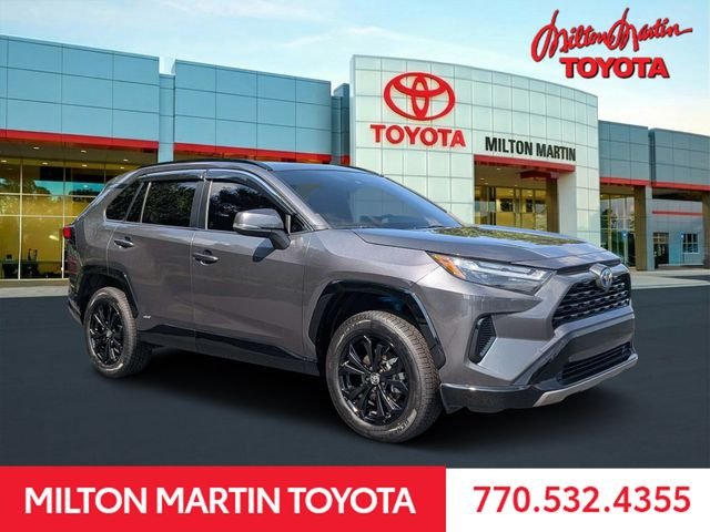 2022 Toyota RAV4 Hybrid SE
