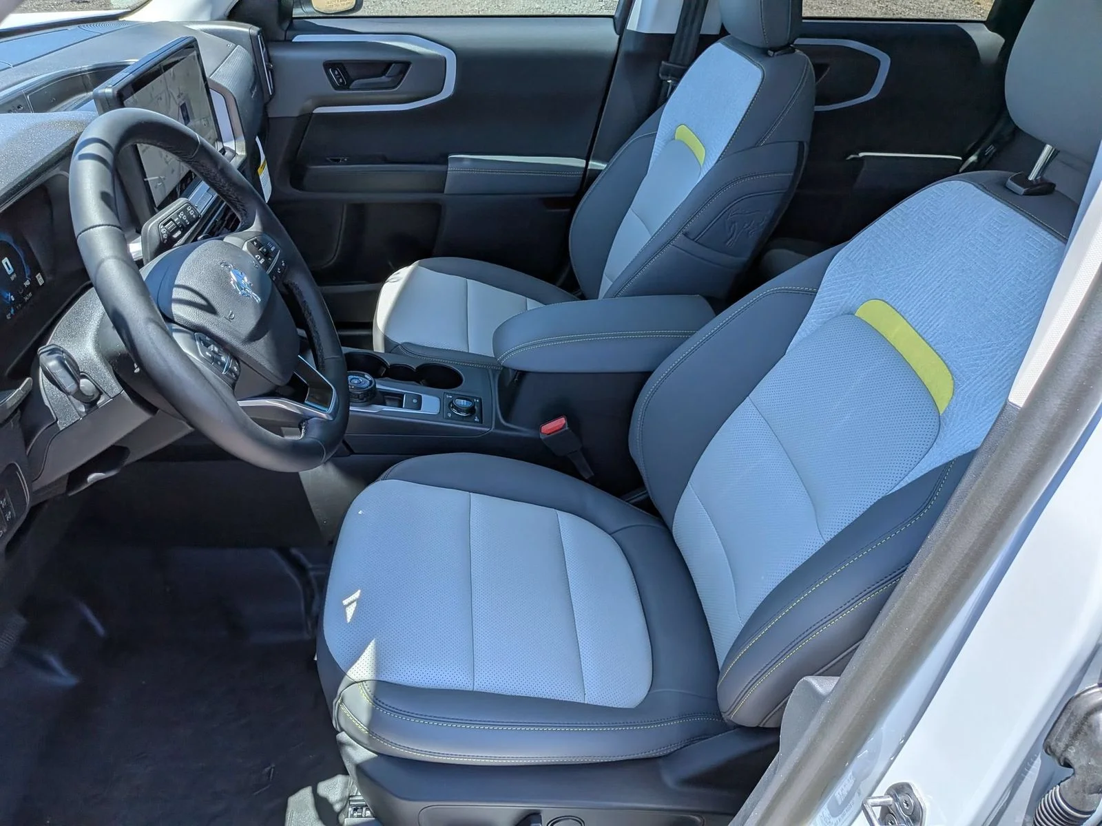 New 2026 Oxford White Ford Badlands® image 11
