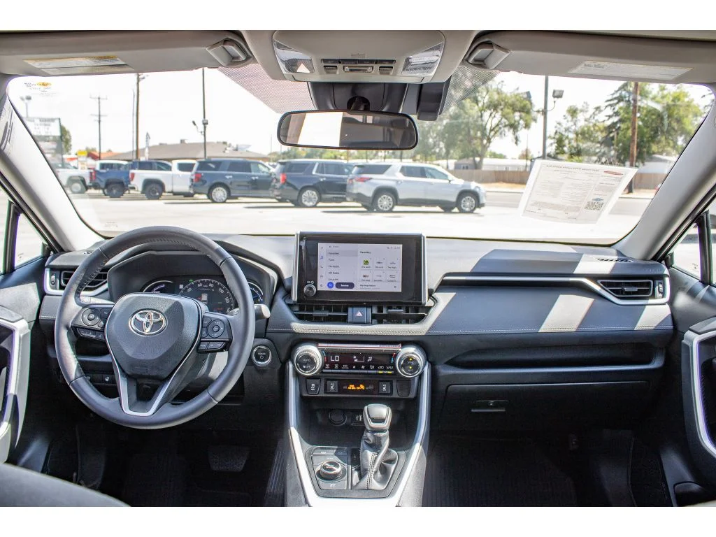 Used 2025 Blueprint Toyota Hybrid XLE image 21